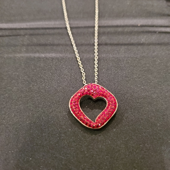 SWAROVSKI HEART NECKLACE - Picture 4 of 7